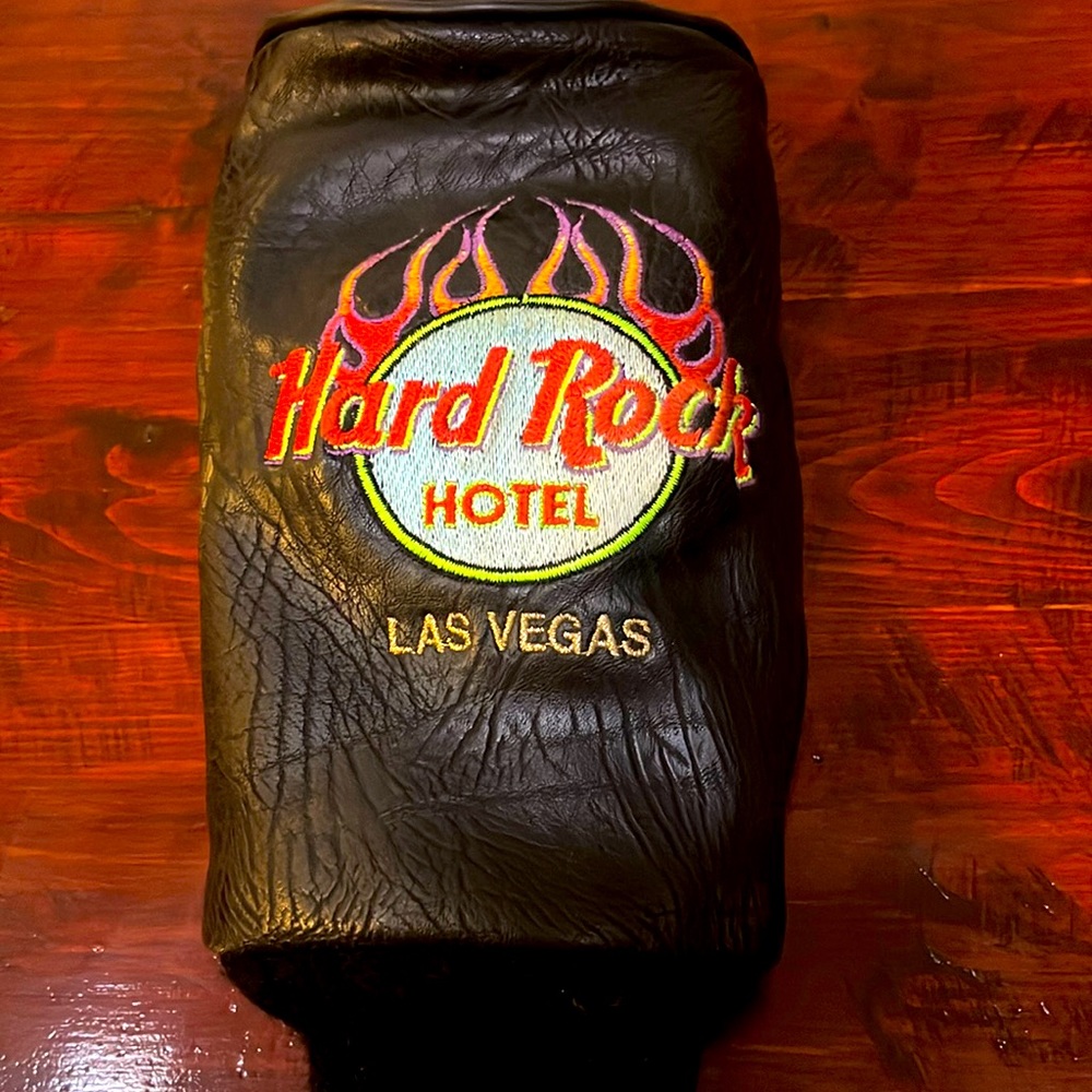 Hard Rock Cafe Gold Head Cover